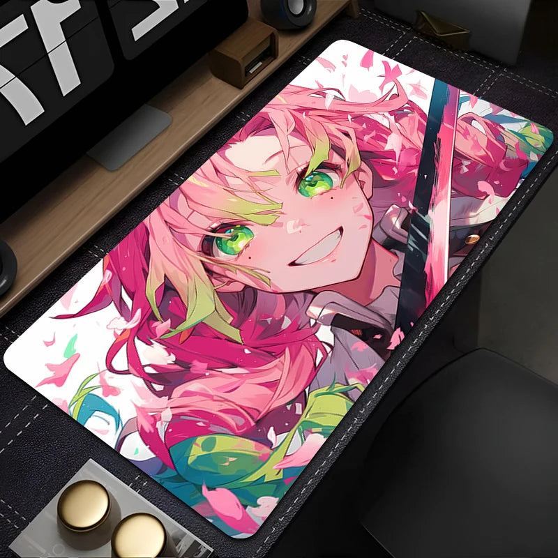 „Gaming Mousepad – Demon Slayer Kanroji Mitsuri, Rutschfest, Großformat für PC & Notebook“